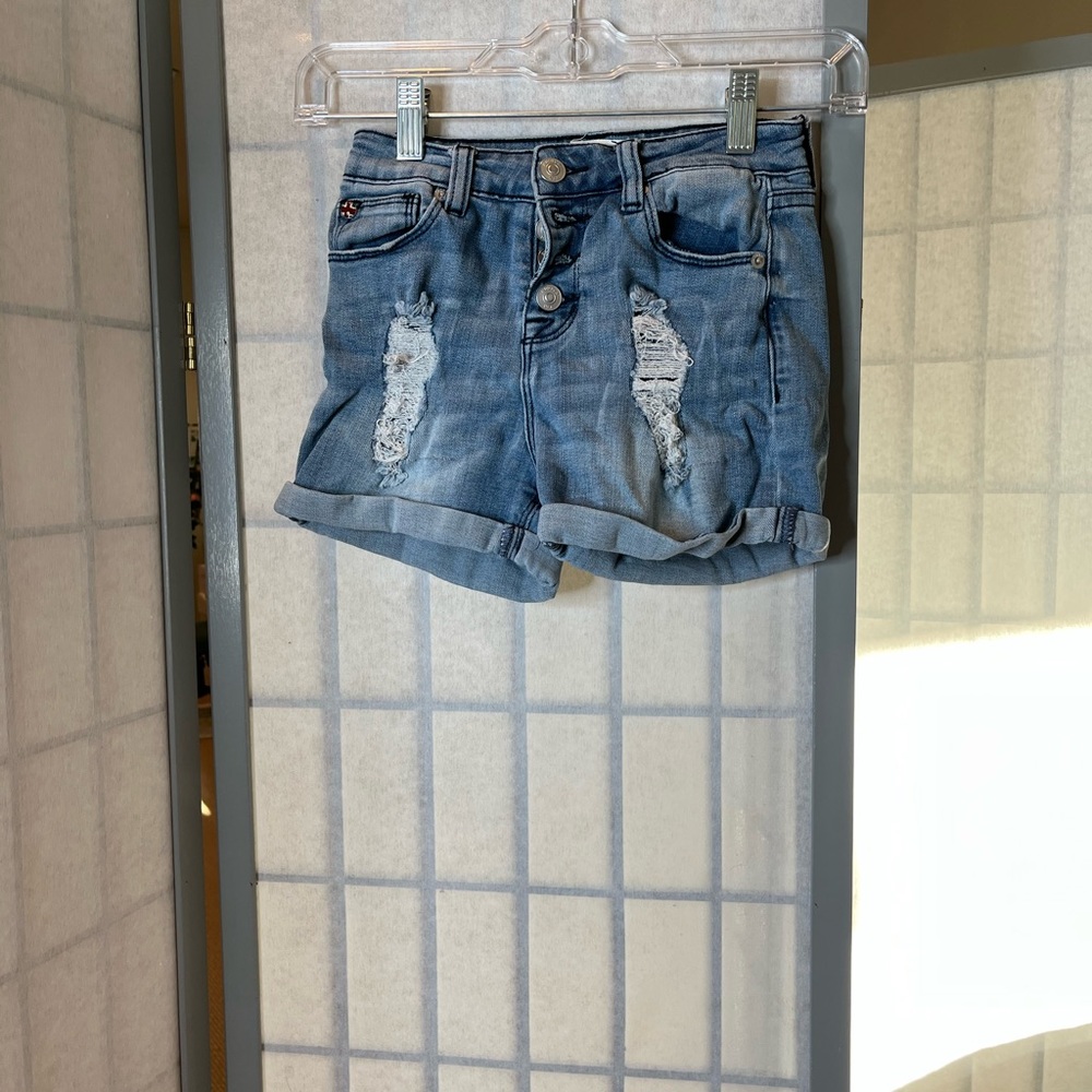 Girls Hudson 2.5” button fly jean shorts